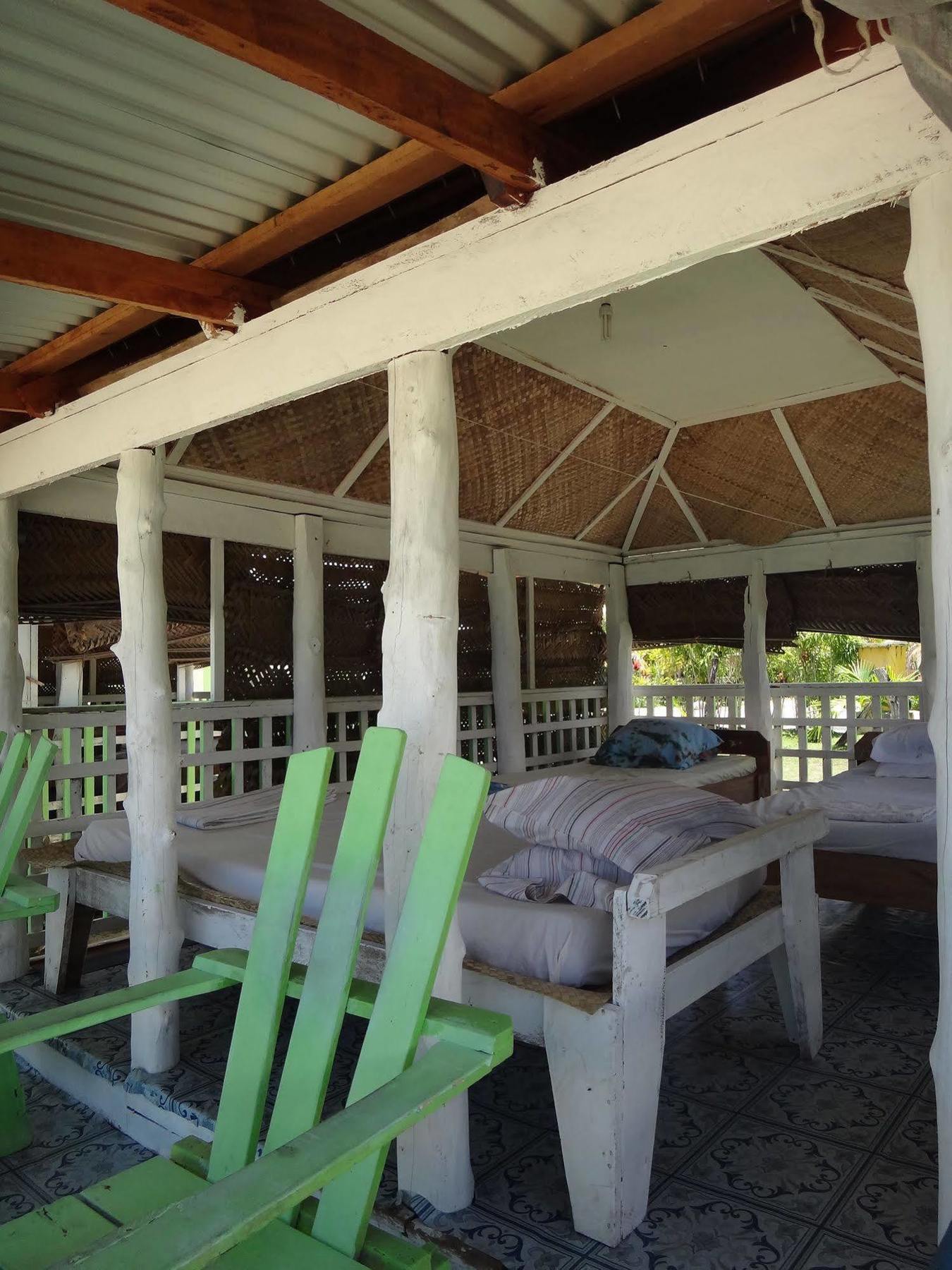 Tailua Beach Fales Manase Kültér fotó