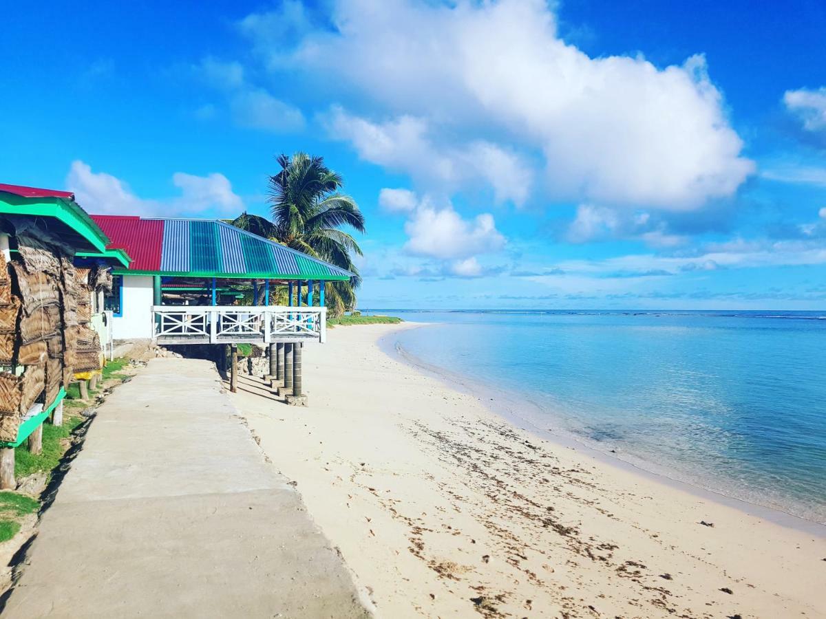 Tailua Beach Fales Manase Kültér fotó